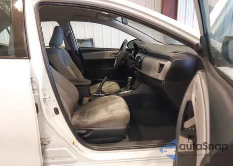 2016 Toyota Corolla Le z USA, uszkodzony, nr VIN 2T1BURHE9GC605572